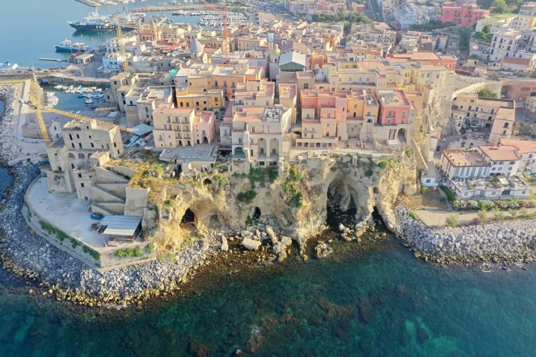 Ferienwohnung La Casa Del Largo Del Rosso Pozzuoli Exterior foto